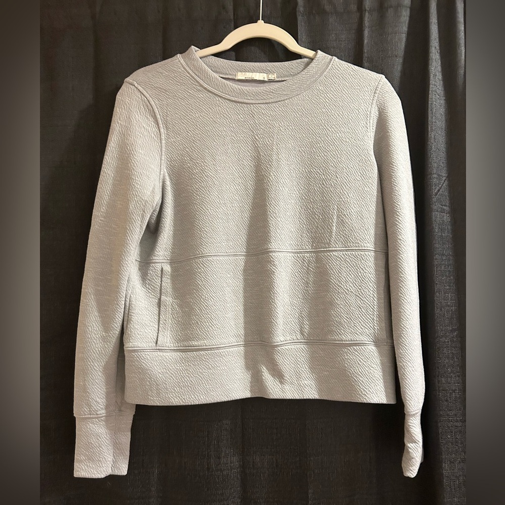 PrAna grey crewneck!